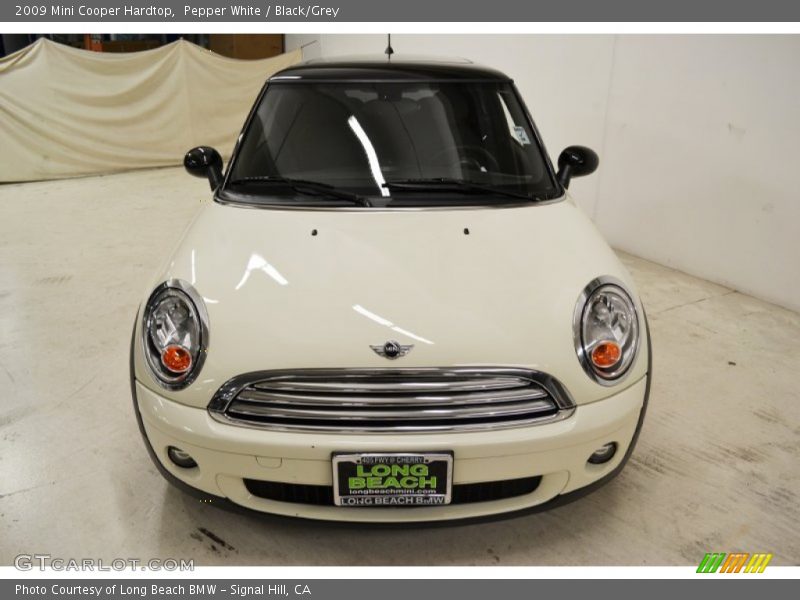 Pepper White / Black/Grey 2009 Mini Cooper Hardtop