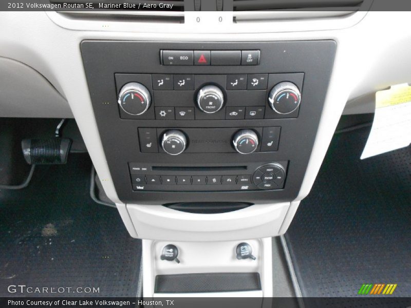 Mariner Blue / Aero Gray 2012 Volkswagen Routan SE