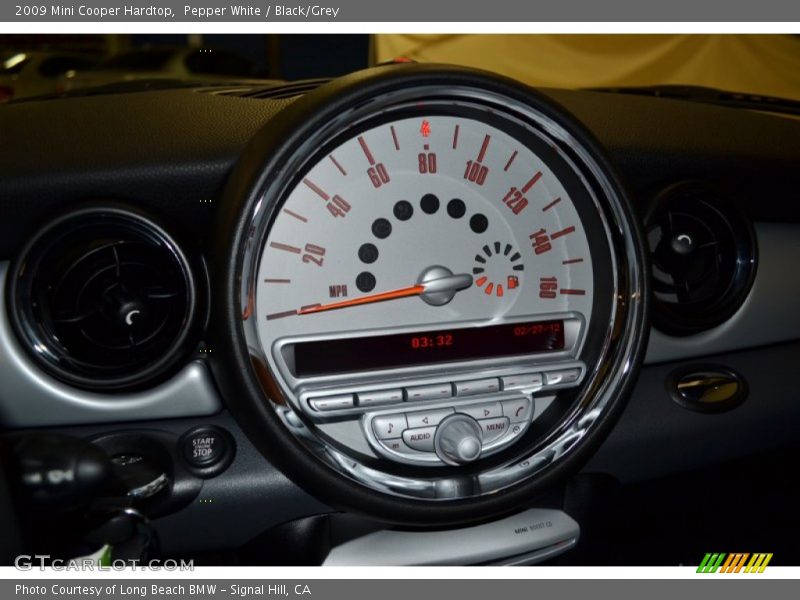 Pepper White / Black/Grey 2009 Mini Cooper Hardtop