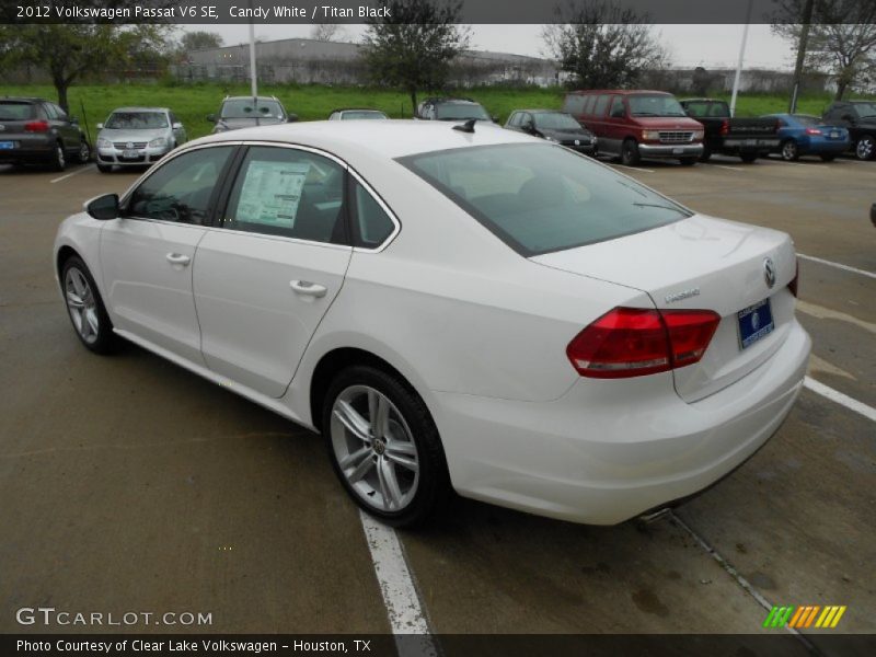 Candy White / Titan Black 2012 Volkswagen Passat V6 SE