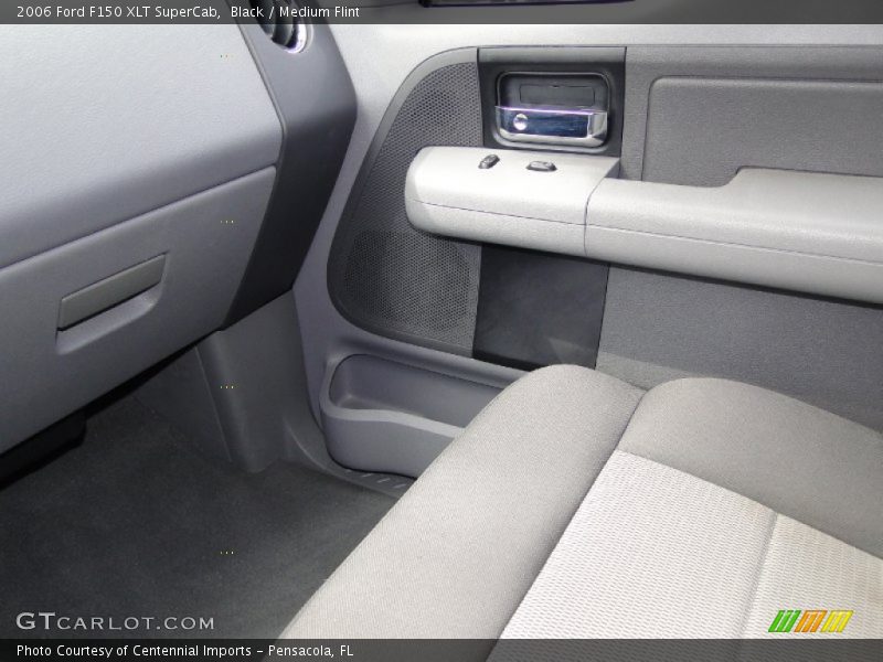 Black / Medium Flint 2006 Ford F150 XLT SuperCab