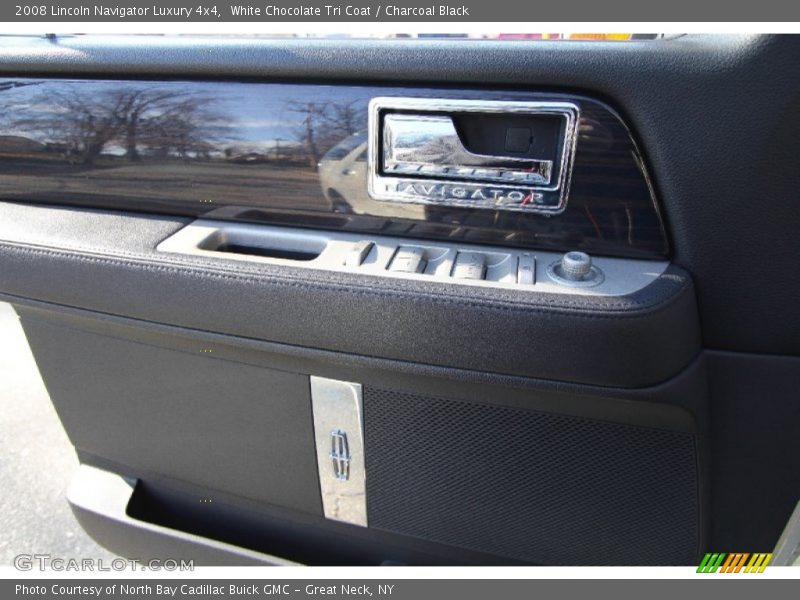 White Chocolate Tri Coat / Charcoal Black 2008 Lincoln Navigator Luxury 4x4