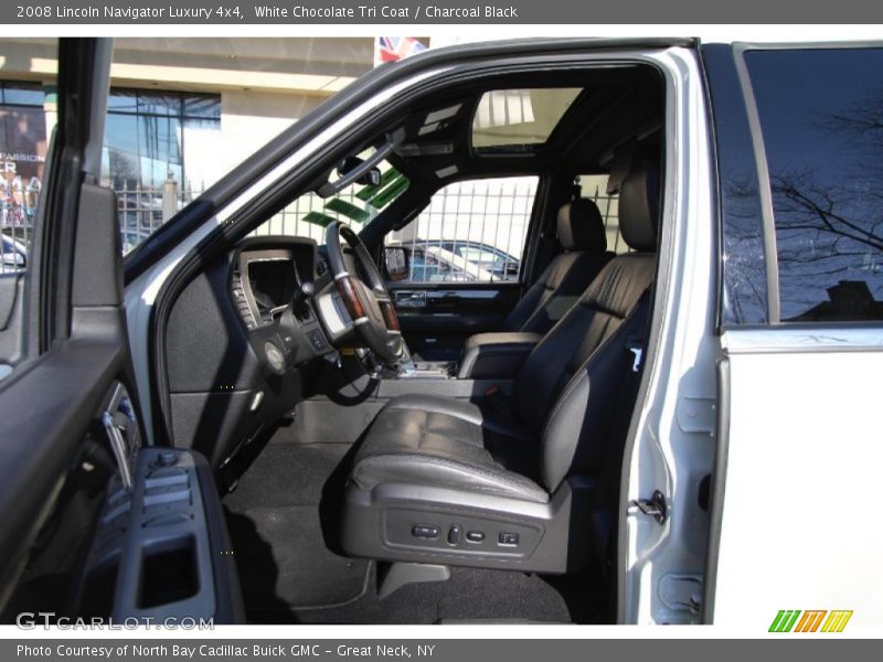 White Chocolate Tri Coat / Charcoal Black 2008 Lincoln Navigator Luxury 4x4