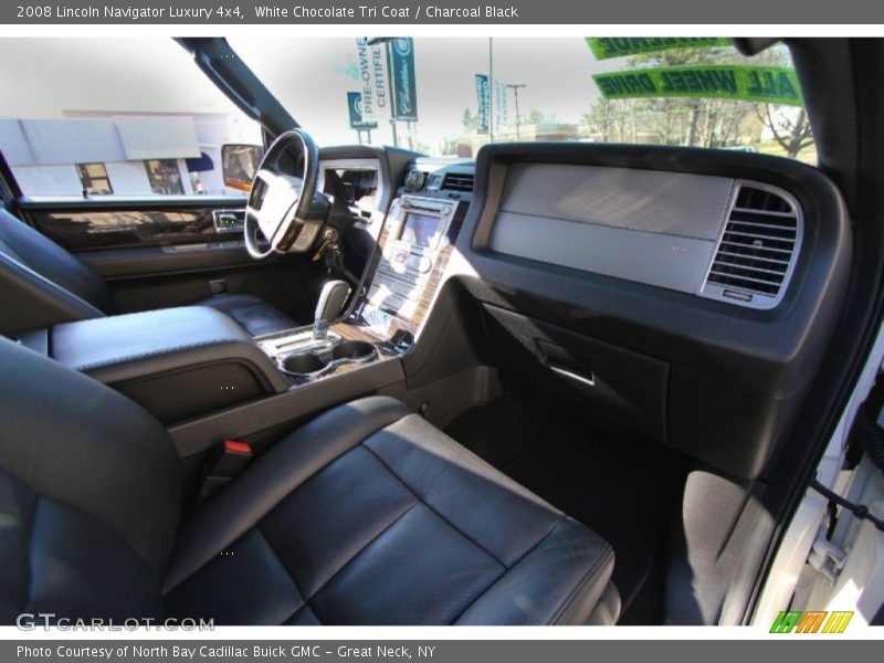 White Chocolate Tri Coat / Charcoal Black 2008 Lincoln Navigator Luxury 4x4
