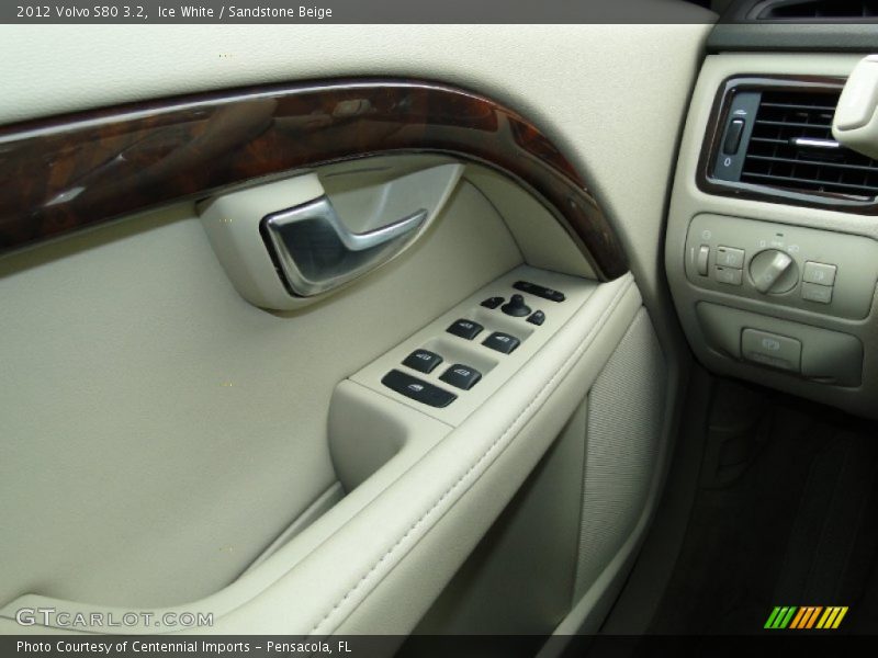 Ice White / Sandstone Beige 2012 Volvo S80 3.2