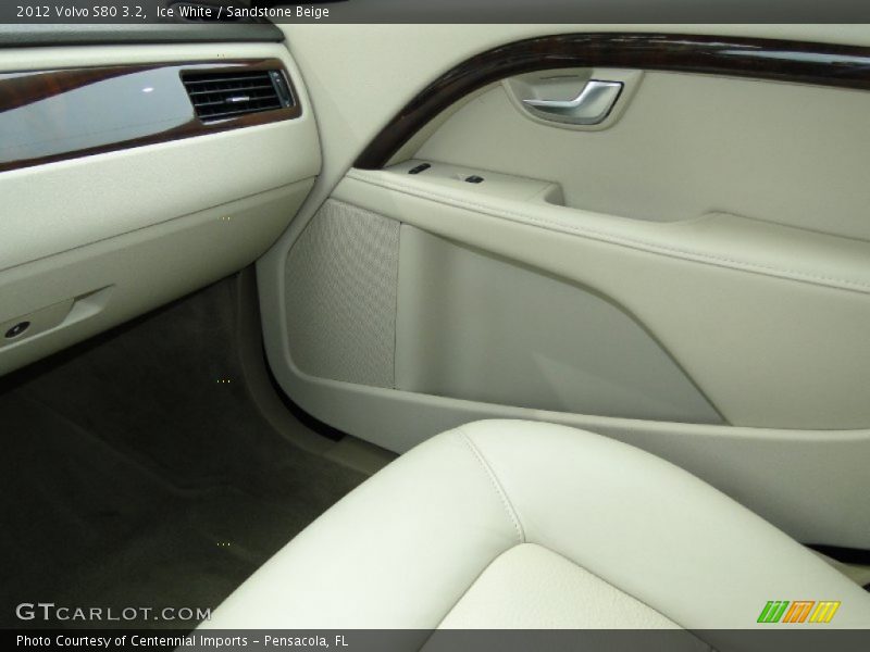 Ice White / Sandstone Beige 2012 Volvo S80 3.2