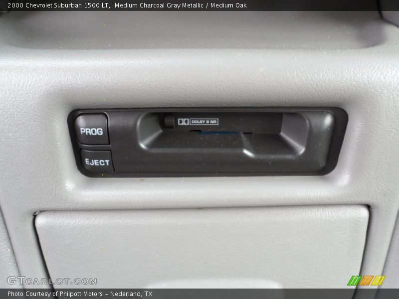 Medium Charcoal Gray Metallic / Medium Oak 2000 Chevrolet Suburban 1500 LT