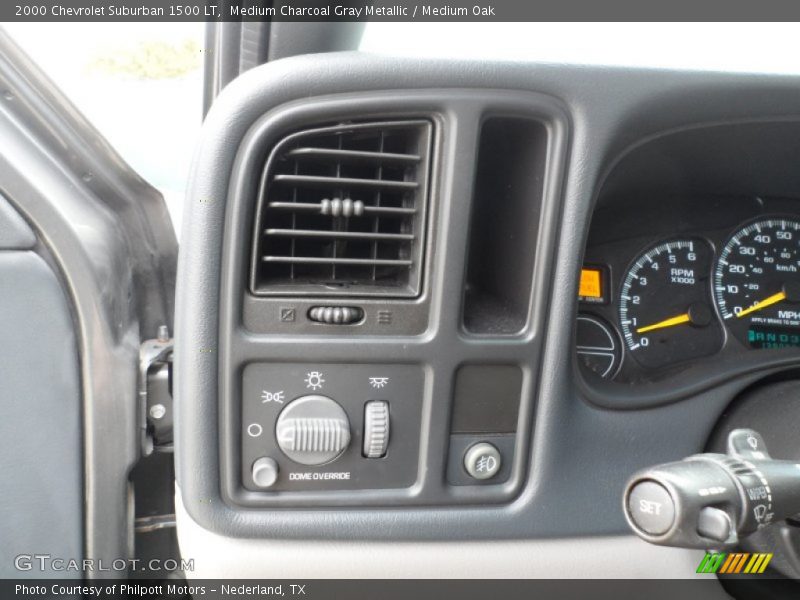 Medium Charcoal Gray Metallic / Medium Oak 2000 Chevrolet Suburban 1500 LT