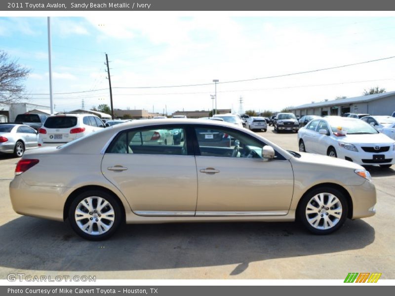 Sandy Beach Metallic / Ivory 2011 Toyota Avalon