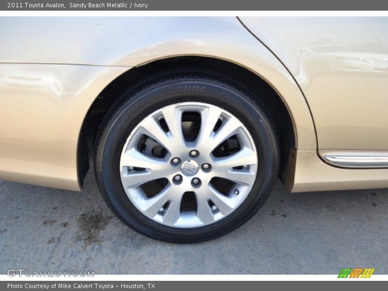 Sandy Beach Metallic / Ivory 2011 Toyota Avalon
