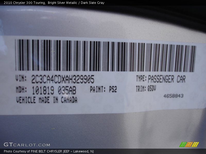 Bright Silver Metallic / Dark Slate Gray 2010 Chrysler 300 Touring