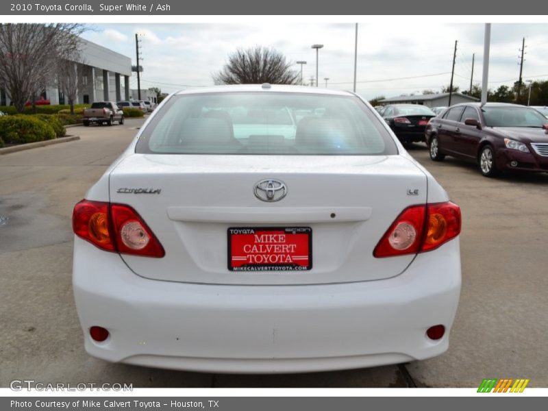 Super White / Ash 2010 Toyota Corolla