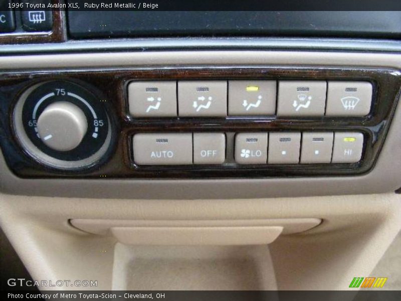 Ruby Red Metallic / Beige 1996 Toyota Avalon XLS