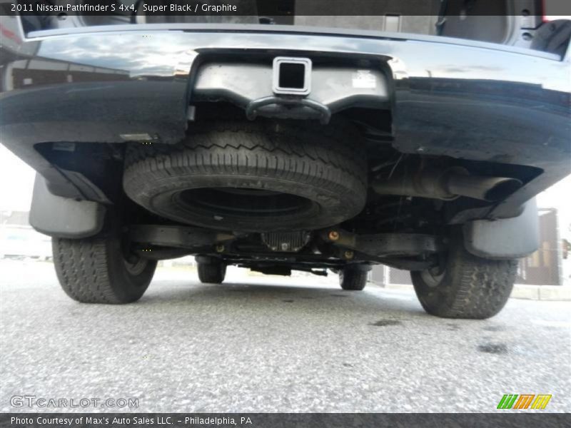 Super Black / Graphite 2011 Nissan Pathfinder S 4x4