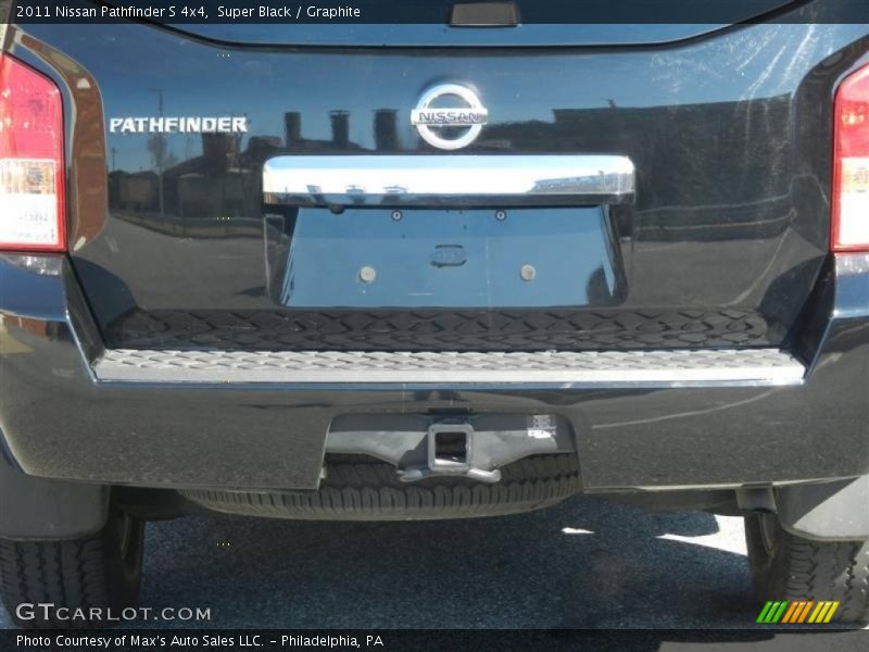 Super Black / Graphite 2011 Nissan Pathfinder S 4x4