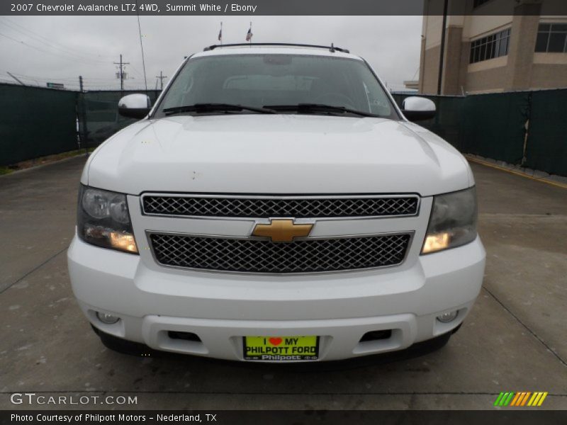 Summit White / Ebony 2007 Chevrolet Avalanche LTZ 4WD