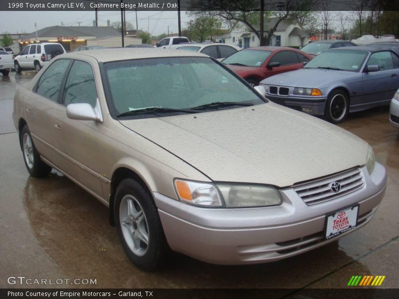 Cashmere Beige Metallic / Oak 1998 Toyota Camry LE V6