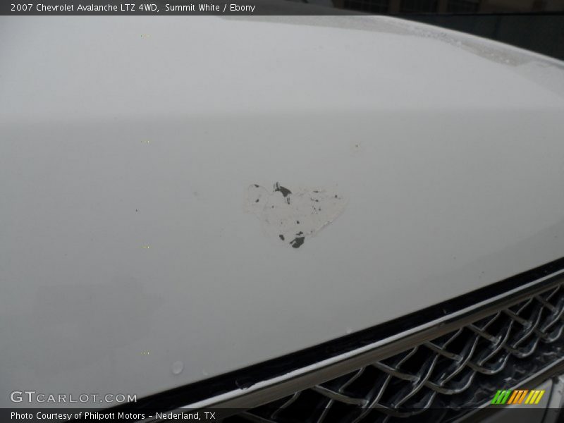 Summit White / Ebony 2007 Chevrolet Avalanche LTZ 4WD