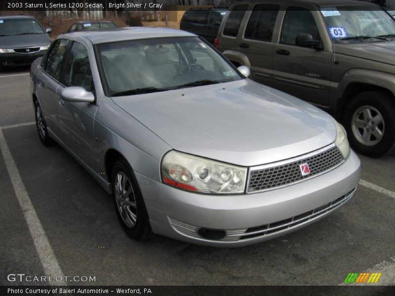 Bright Silver / Gray 2003 Saturn L Series L200 Sedan