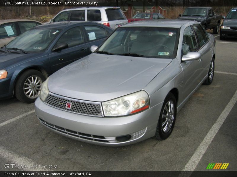 Bright Silver / Gray 2003 Saturn L Series L200 Sedan