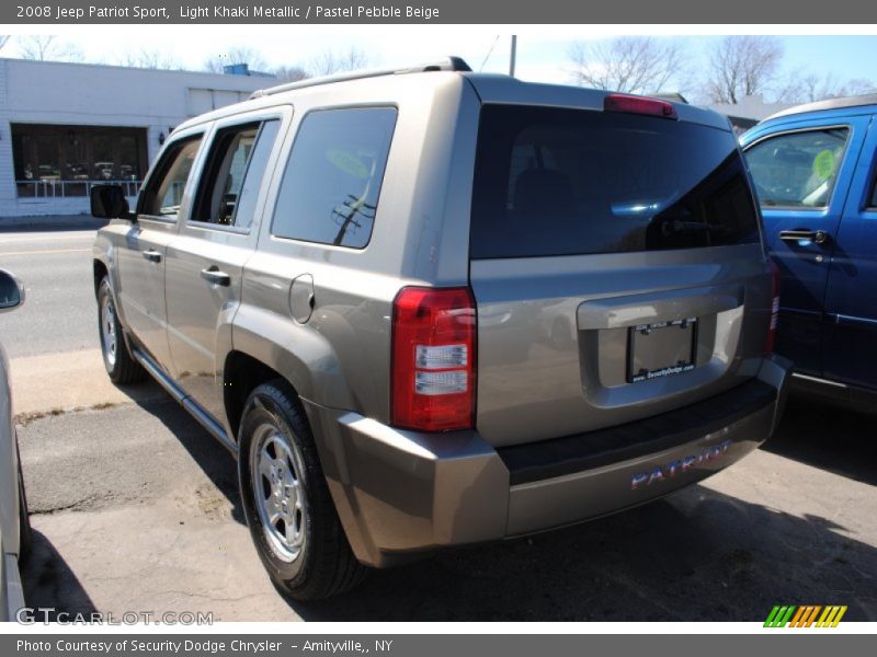 Light Khaki Metallic / Pastel Pebble Beige 2008 Jeep Patriot Sport