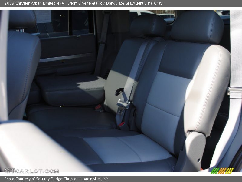 Bright Silver Metallic / Dark Slate Gray/Light Slate Gray 2009 Chrysler Aspen Limited 4x4