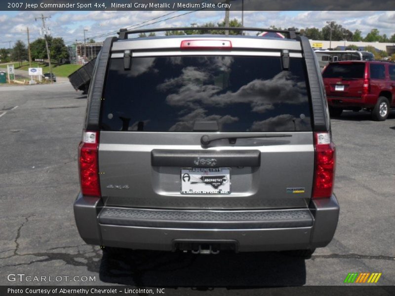 Mineral Gray Metallic / Medium Slate Gray 2007 Jeep Commander Sport 4x4