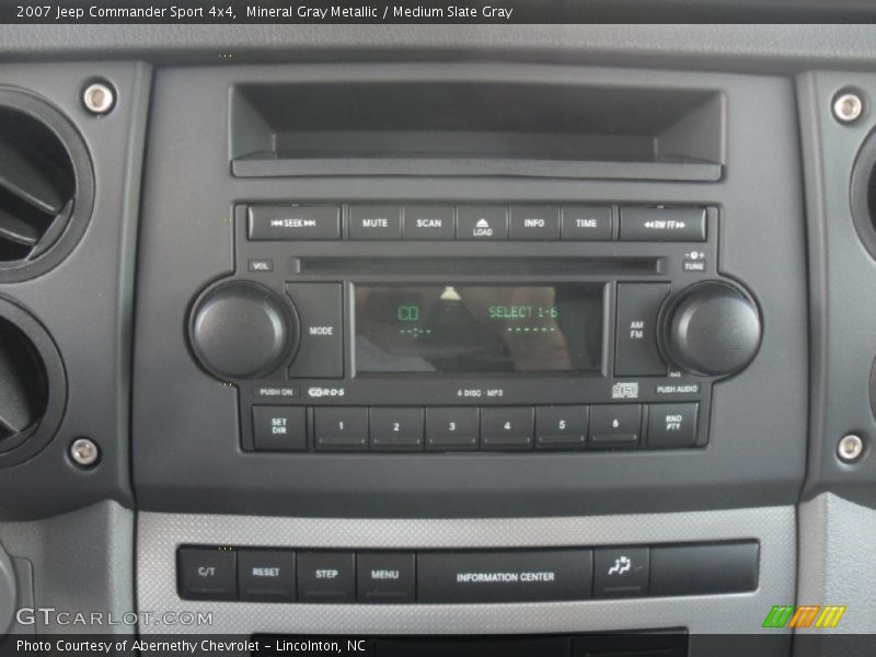 Mineral Gray Metallic / Medium Slate Gray 2007 Jeep Commander Sport 4x4