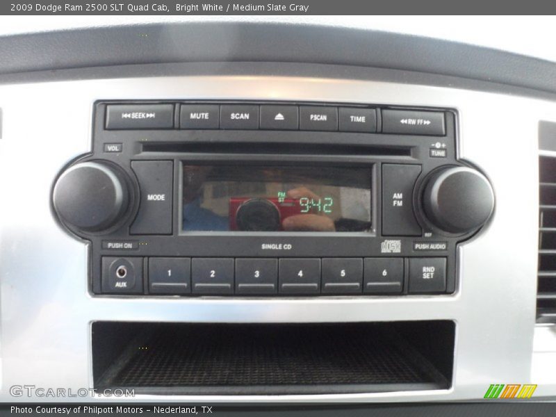 Audio System of 2009 Ram 2500 SLT Quad Cab