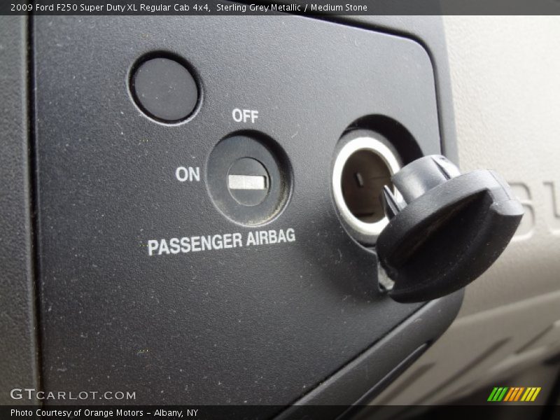Sterling Grey Metallic / Medium Stone 2009 Ford F250 Super Duty XL Regular Cab 4x4