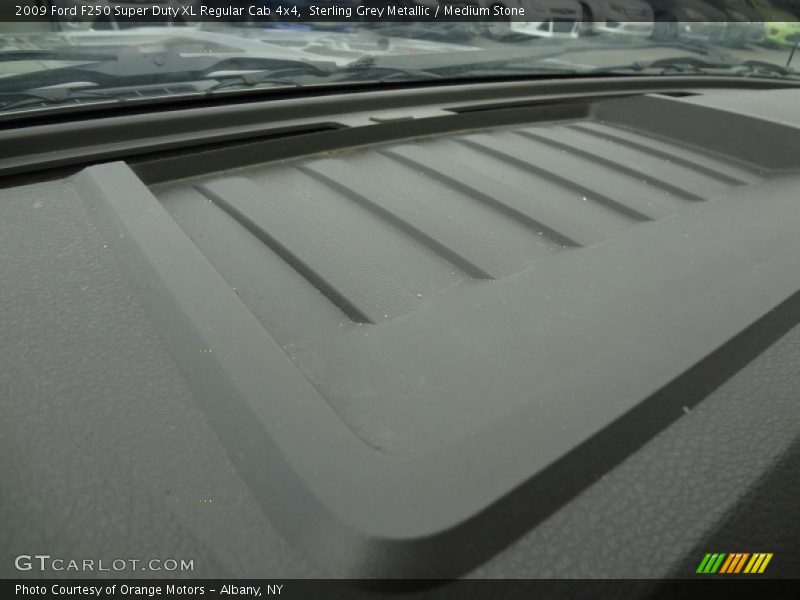 Sterling Grey Metallic / Medium Stone 2009 Ford F250 Super Duty XL Regular Cab 4x4