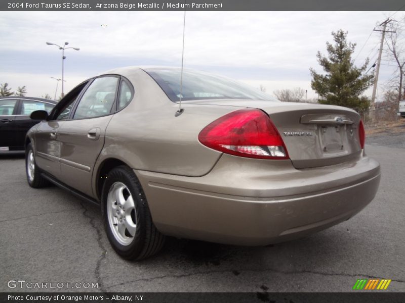  2004 Taurus SE Sedan Arizona Beige Metallic