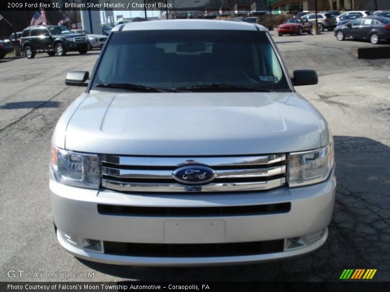 Brilliant Silver Metallic / Charcoal Black 2009 Ford Flex SE