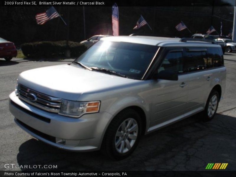 Brilliant Silver Metallic / Charcoal Black 2009 Ford Flex SE