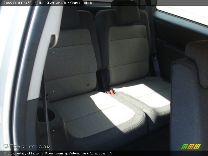 Brilliant Silver Metallic / Charcoal Black 2009 Ford Flex SE