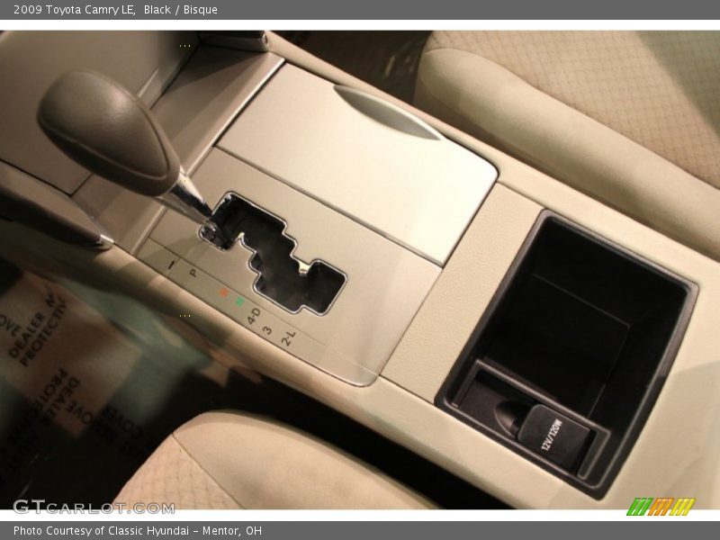 Black / Bisque 2009 Toyota Camry LE