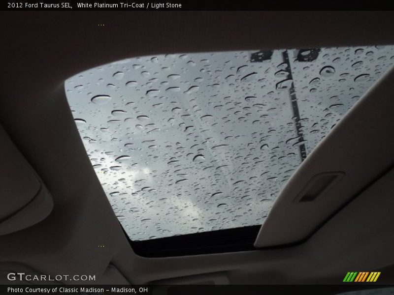 White Platinum Tri-Coat / Light Stone 2012 Ford Taurus SEL
