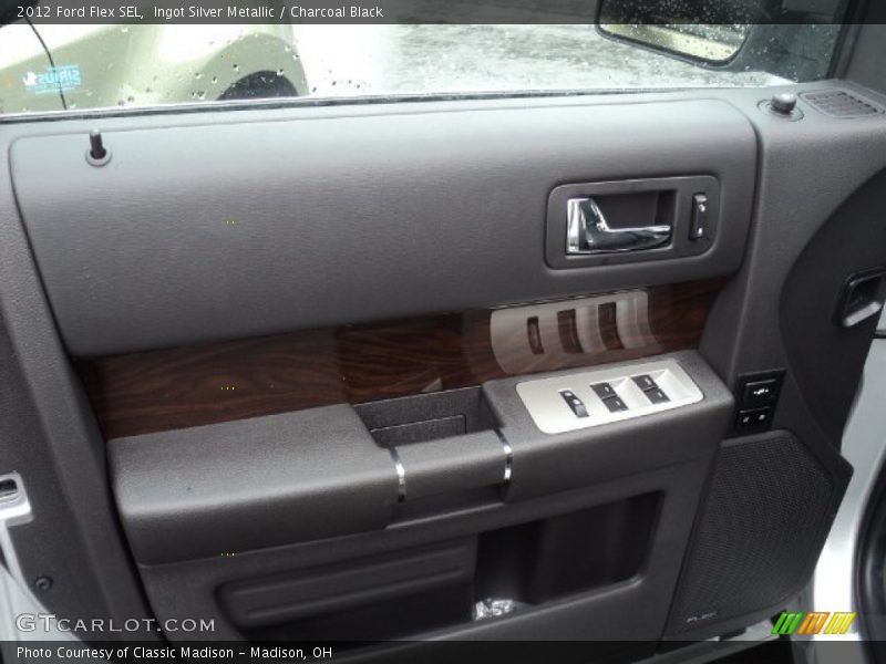 Ingot Silver Metallic / Charcoal Black 2012 Ford Flex SEL