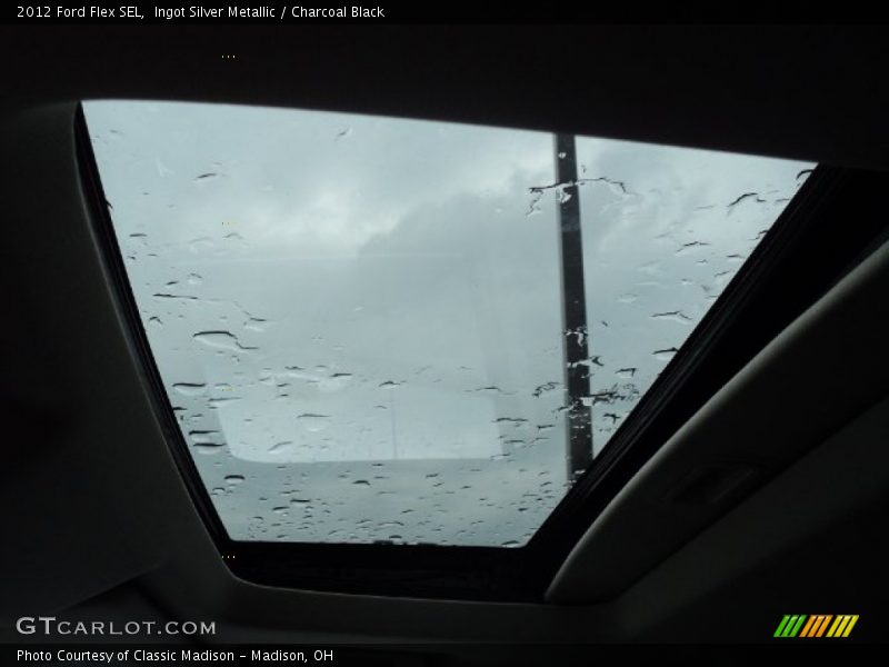 Ingot Silver Metallic / Charcoal Black 2012 Ford Flex SEL