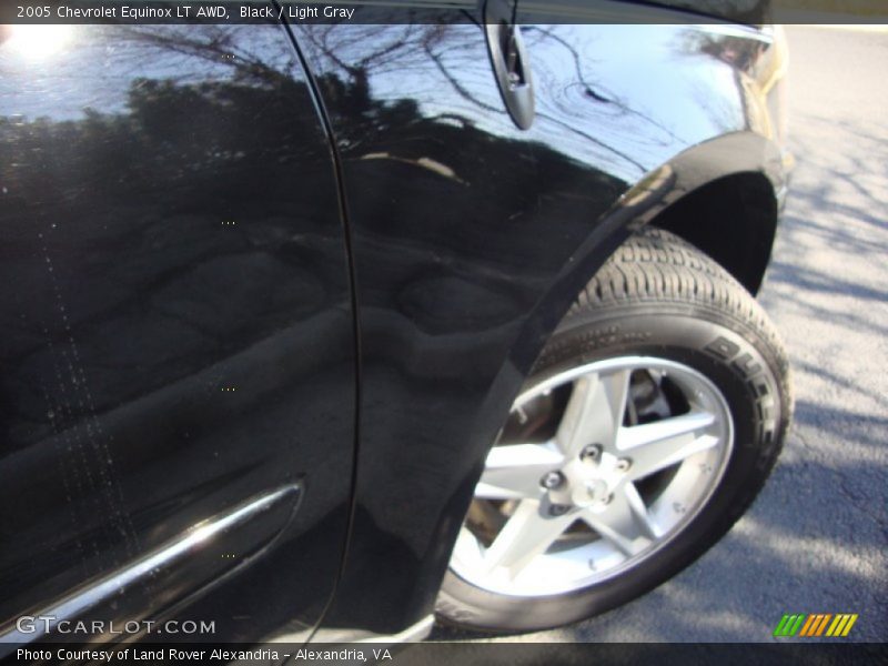 Black / Light Gray 2005 Chevrolet Equinox LT AWD