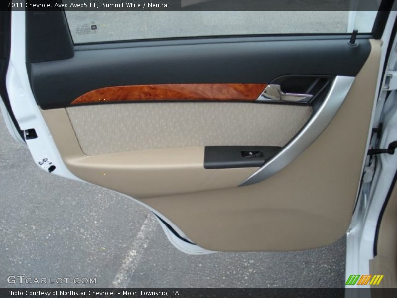 Summit White / Neutral 2011 Chevrolet Aveo Aveo5 LT