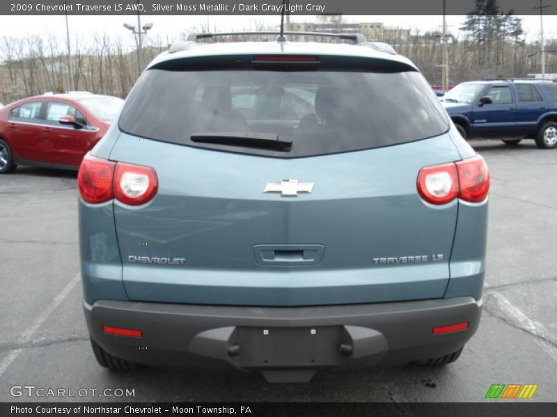 Silver Moss Metallic / Dark Gray/Light Gray 2009 Chevrolet Traverse LS AWD
