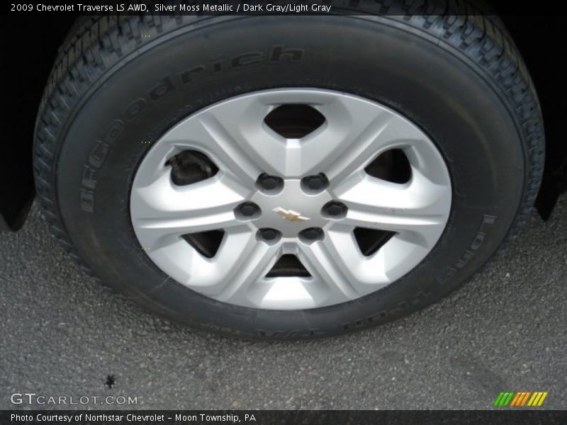 Silver Moss Metallic / Dark Gray/Light Gray 2009 Chevrolet Traverse LS AWD
