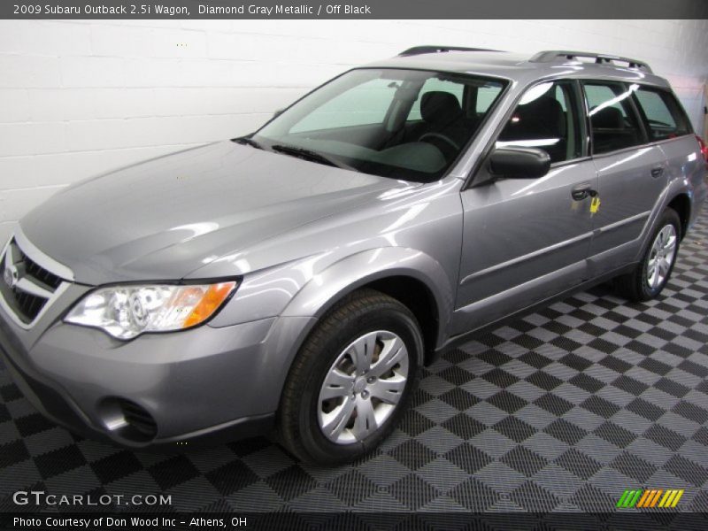 Diamond Gray Metallic / Off Black 2009 Subaru Outback 2.5i Wagon