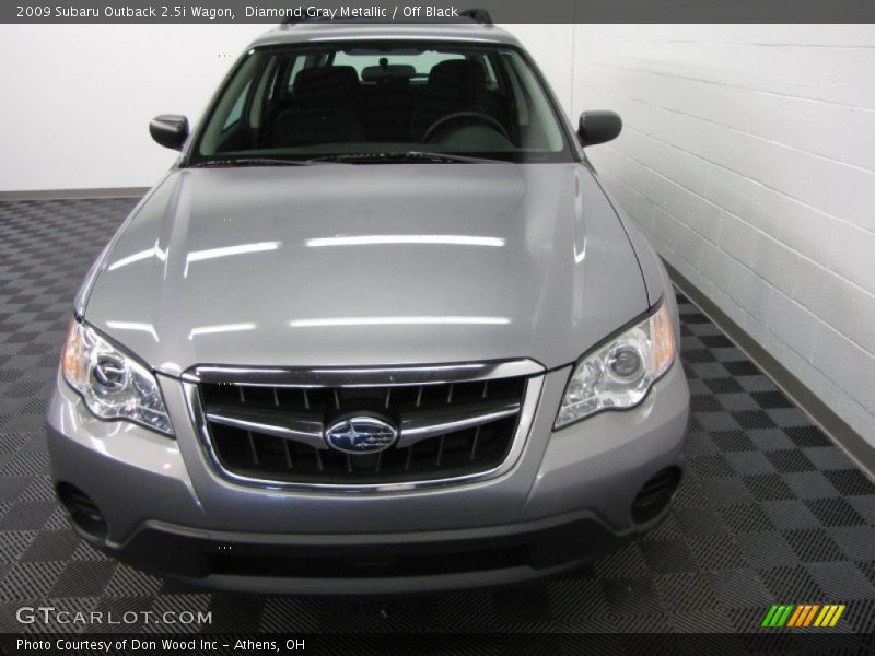 Diamond Gray Metallic / Off Black 2009 Subaru Outback 2.5i Wagon