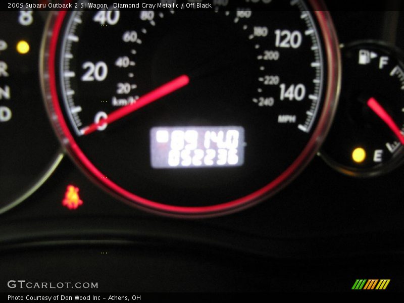 Diamond Gray Metallic / Off Black 2009 Subaru Outback 2.5i Wagon