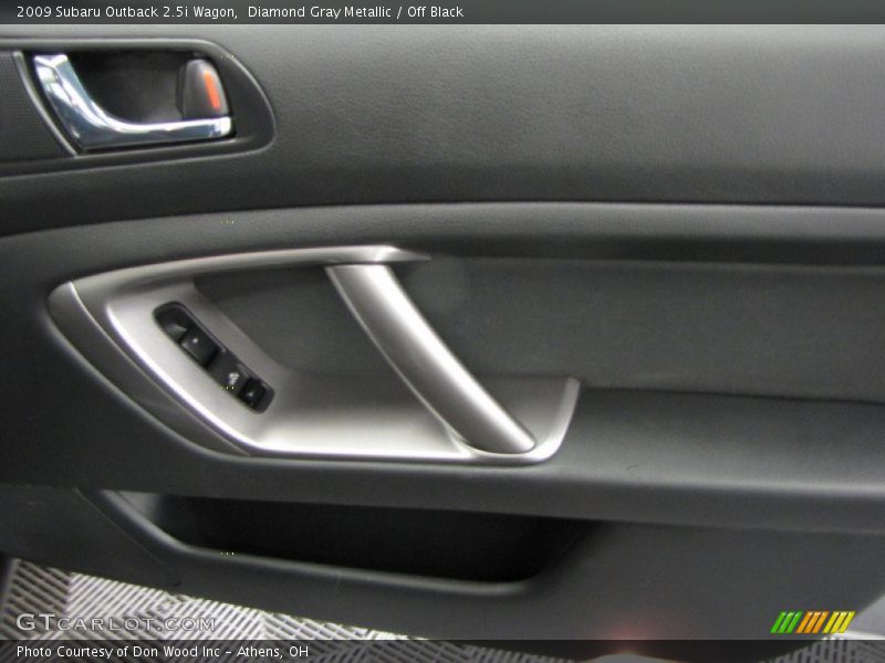 Diamond Gray Metallic / Off Black 2009 Subaru Outback 2.5i Wagon
