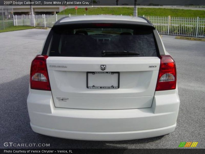 Stone White / Pastel Slate Gray 2007 Dodge Caliber SXT
