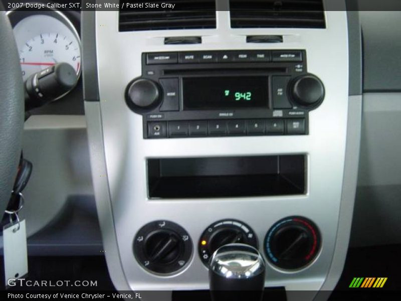 Stone White / Pastel Slate Gray 2007 Dodge Caliber SXT