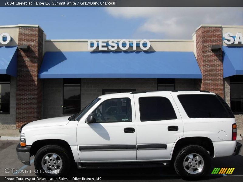 Summit White / Gray/Dark Charcoal 2004 Chevrolet Tahoe LS